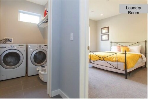 Stunning 3BD Santa Monica Beach House!!!