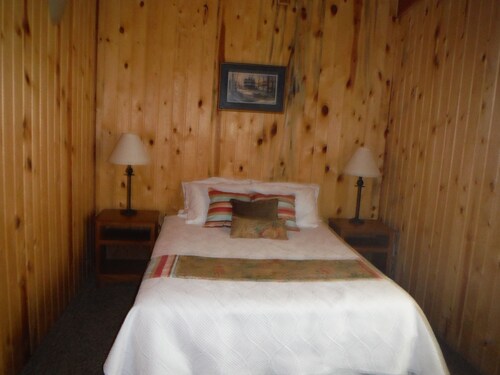 Spacious Log Home in Whitewood, SD available year around.
