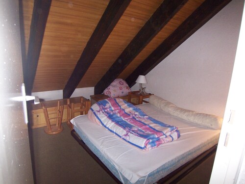 APPARTEMENT AU X PIEDS DES PISTES VUE MONTAGNE SANS VIS A VIS
