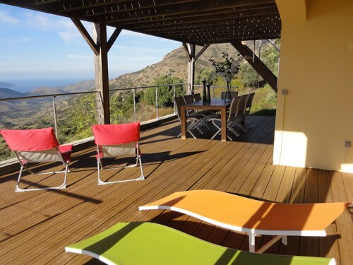 Magnifique rez de jardin 90m2 et Studio à louer en sus de 25m2,près d'Ajaccio