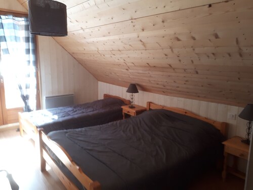 CHALET RENOVE 120M2 SITUE ENTRE SAINT LARY SOULAN ET PIAU ENGALY