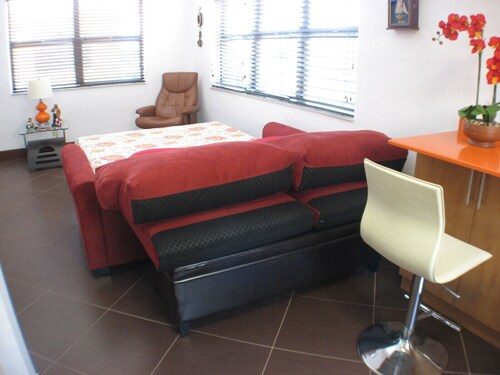 My Hollywood Beach Rentals B208.. Steps to Beach. Free Parking & Pool