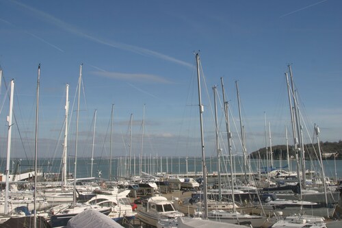 Gorgeous Townhouse Overlooking Cowes Marina