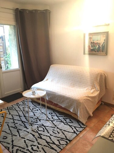 2 pièces au cœur de Rognes, au pied du Luberon et à 20 min d’Aix en Provence