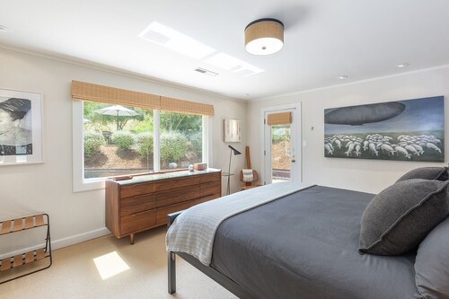 Himmel House- Enchanting home away from home is a serene idyll for a relaxing ge