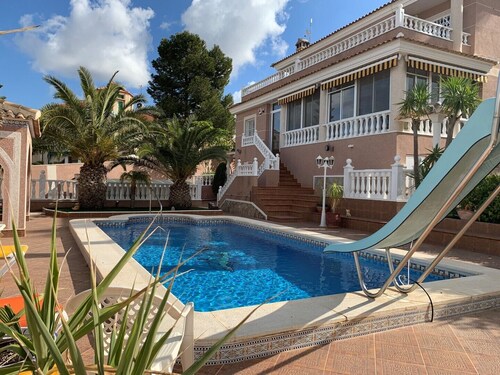 Lomas de la Juliana Algorfa Alicante (Sud) Luxe 4 chambres, 3 salles de bain, piscine privée, barbecue
