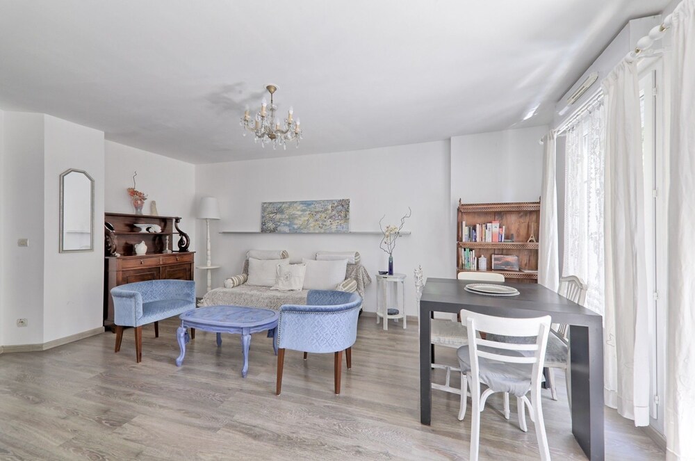 Apartment - Living Room