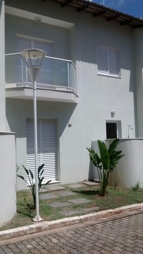 House in Cond. Closed Beach Enseada - Ubatuba, 2Qts. Pool Air Conditioning.