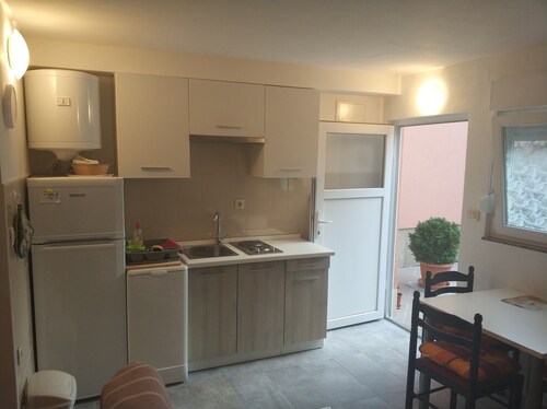 Cozy Apartment With Parking