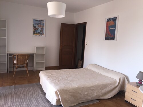 Appartement tout confort dans résidence très calme et sécurisée avec parking