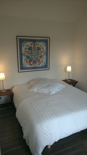 Charmant cottage à 200 mètres de la plage, dans belle propriété arborée