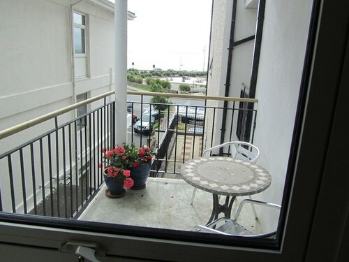 Sea View Apartment situated on the seafront near the village Salthill