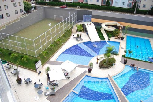 Beautiful Flat Apartment With Full Kitchen 300 Meters From Hot Park