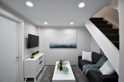 Deluxe Designer Loft IN Hollywood Beach Unit 1