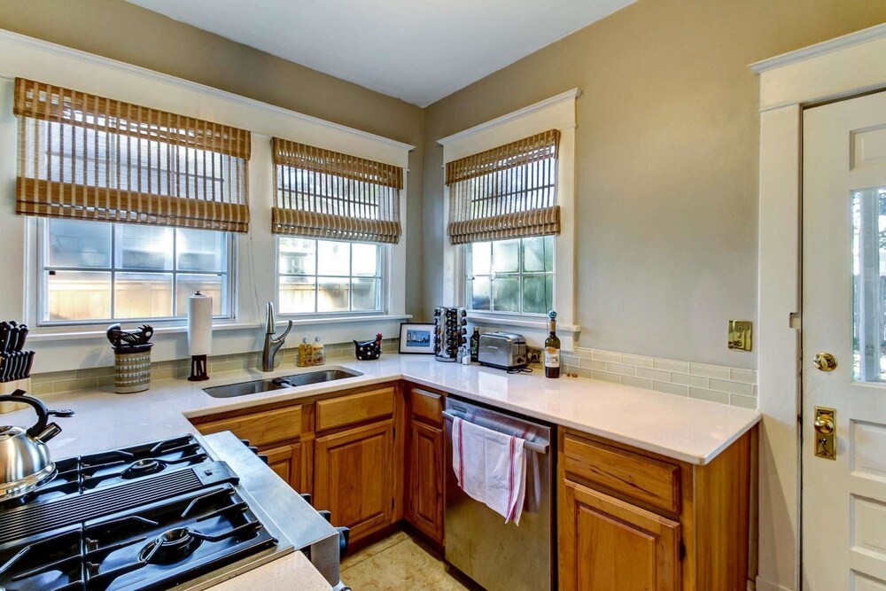 House, 3 Bedrooms - In-Room Kitchen