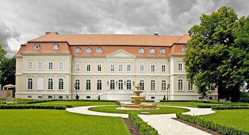La Contessa Castle Hotel