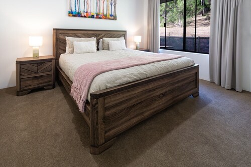 Stunning contemporary villa providing all you need to relax & unwind.