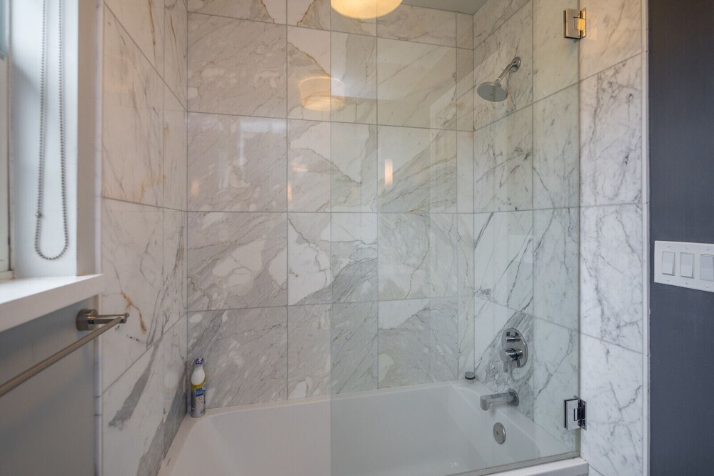 Condo, 3 Bedrooms - Bathroom
