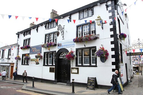 Swan and Royal Hotel