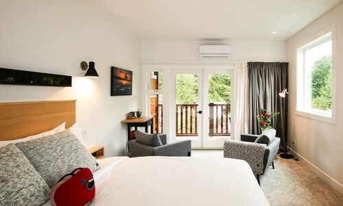 Pluvio Restaurant and Rooms