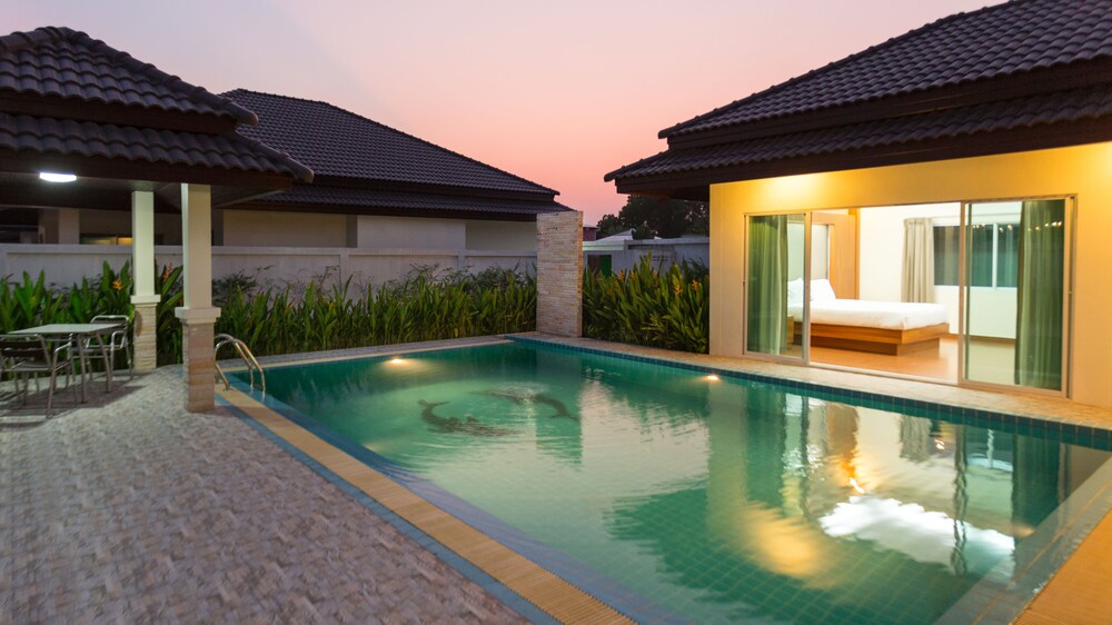 3 Bedrooms Villa with Private Pool - Featured Image