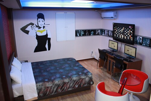 Field Motel