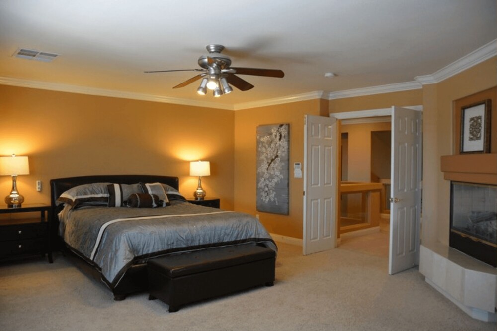 Villa (5 Bedrooms) - Room