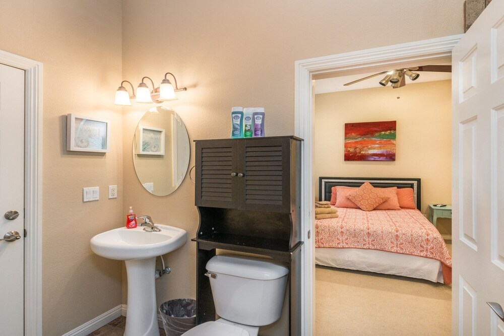 Villa (Multiple Bedrooms) - Bathroom