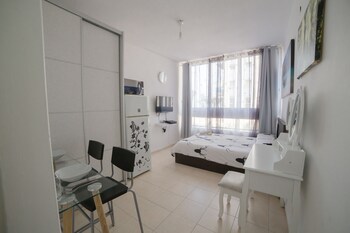 Luxury beach R&A Apartment group