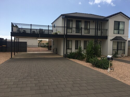 McTavish Dr, Moonta Bay Family Getaway +++Now With Free Unlimited WiFi+++