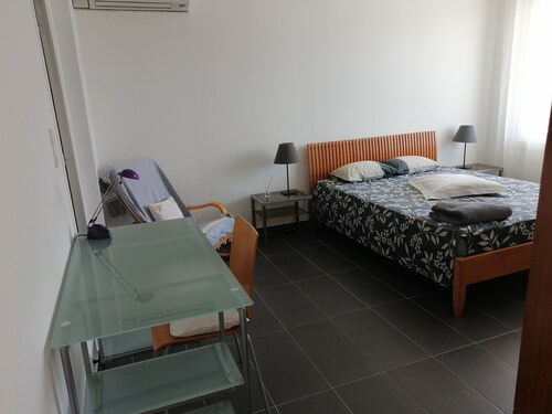 Studio 30 m2 Nice - Cimiez in a quiet residential area.