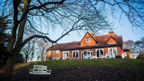 Gray Manor Hotel