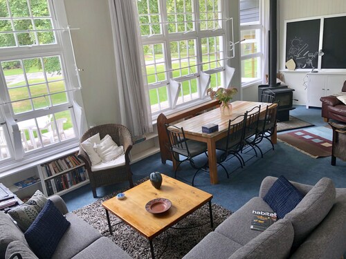The Old Anama School - stylish countryside escape