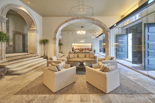 PortoBay Flores