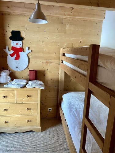 Chalet grand standing 160 m2 12 personnes ,navette à 50m, 3mn des remontées