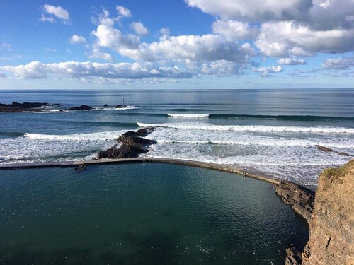 Stylish Self-catered House in Idyllic Position - Stratton, Bude - FREE SURF HIRE