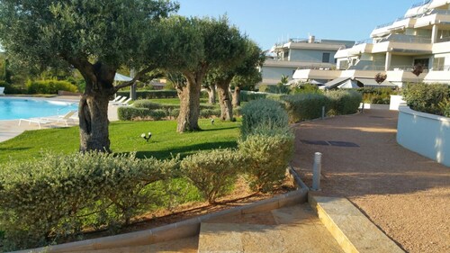 Large garden floor with direct access to the playground and pool. Beach and restaurant