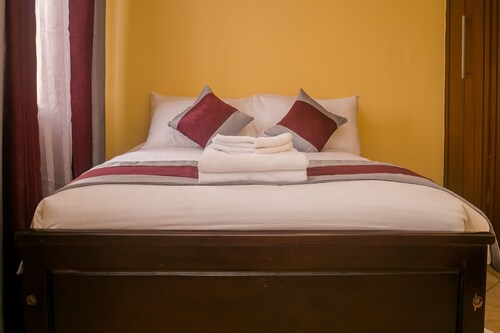 Plus 254 Hotel