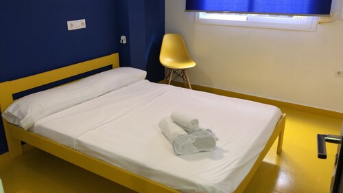 Click & Room