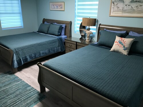 Luxury 2/2 brand new house with dock included