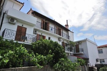 Pension Chrisoula