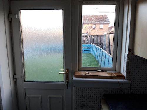 Apartment situated next to queen Elizabeth hospital 2.5 mile from hydro secc