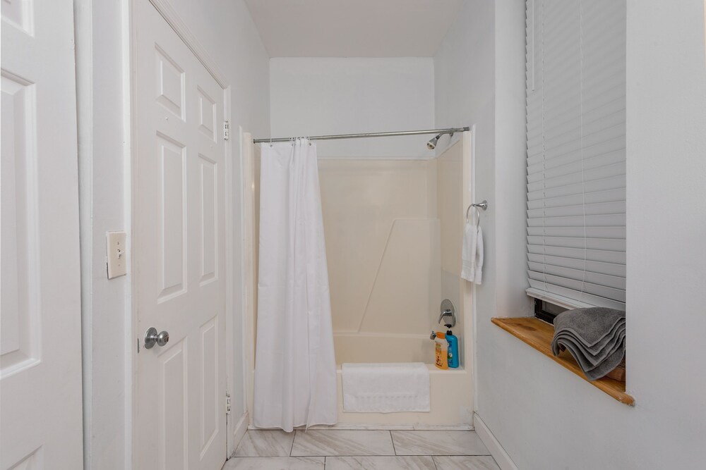 City Apartment, 2 Bedrooms, Non Smoking, Kitchen - Bathroom