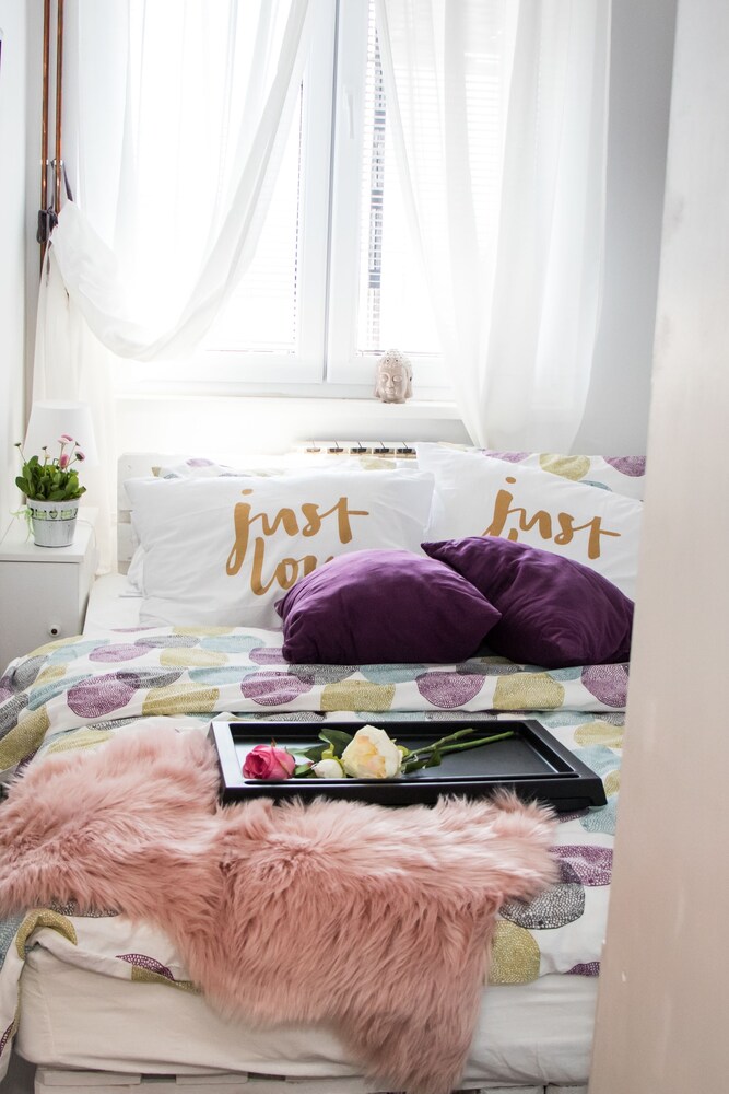 Deluxe Apartment, City View - Featured Image