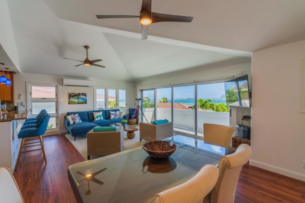 House, 4 Bedrooms - In-Room Dining