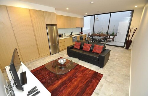 Ultimo Harris Apartments