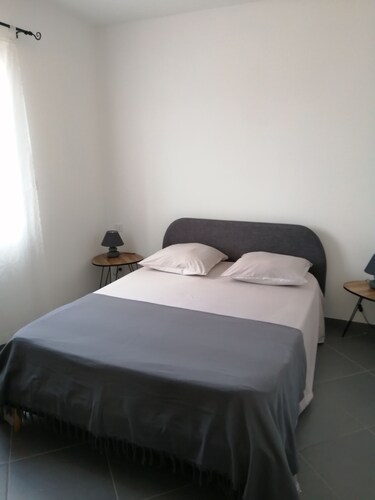 Charmante Petite Villa Tout Confort Idéale 4 Personnes 2chambres proche Tizzano