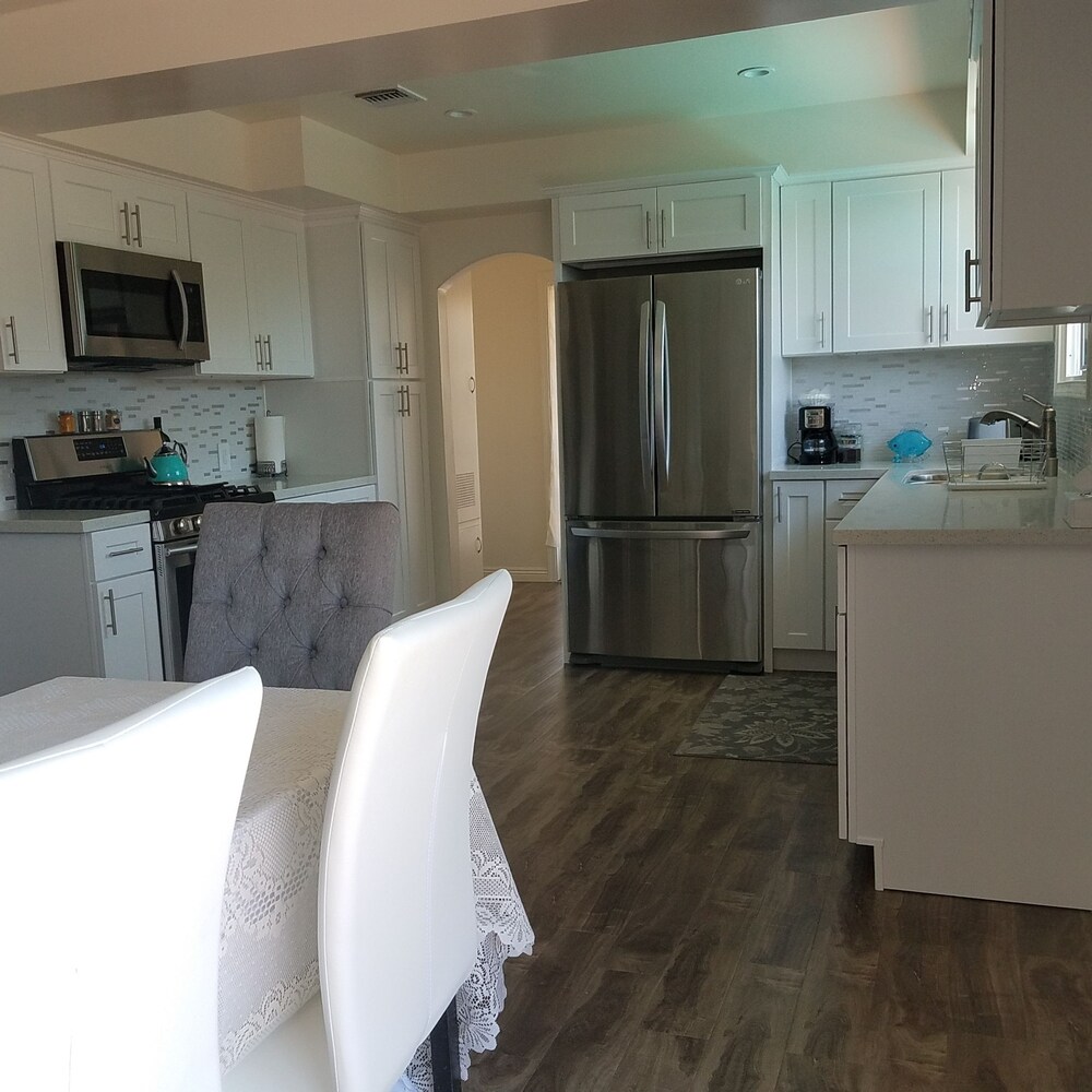 Family House - Private Kitchen
