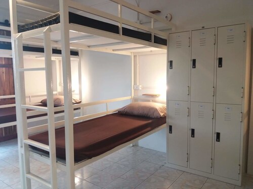 8 Sleeper Street