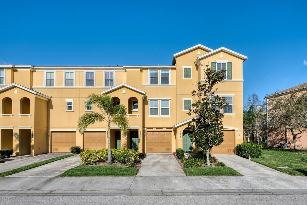 Townhome, 2 Bedrooms, Balcony (Lakewood Ranch 05) - Featured Image